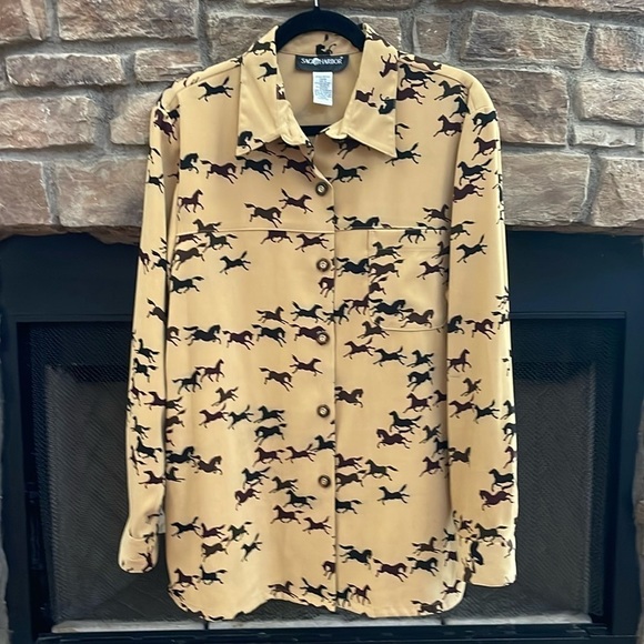 Sag Harbor tan button down shirt with brown and black horses. Size 16 - Picture 1 of 12